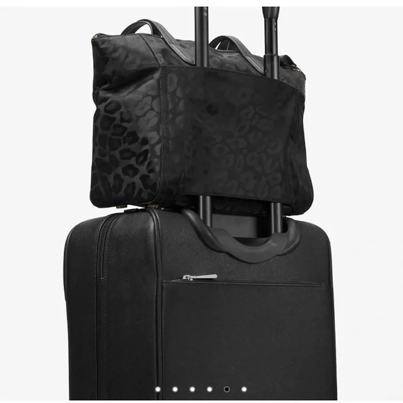 Michael Kors Large Black Leopard Kelsey Tote - Picture 2 of 10